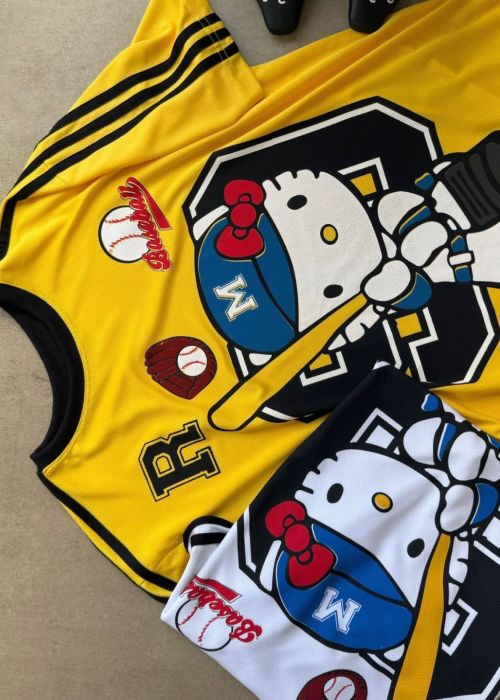 1628 T-SHIRT BASEBALL KITTY´S